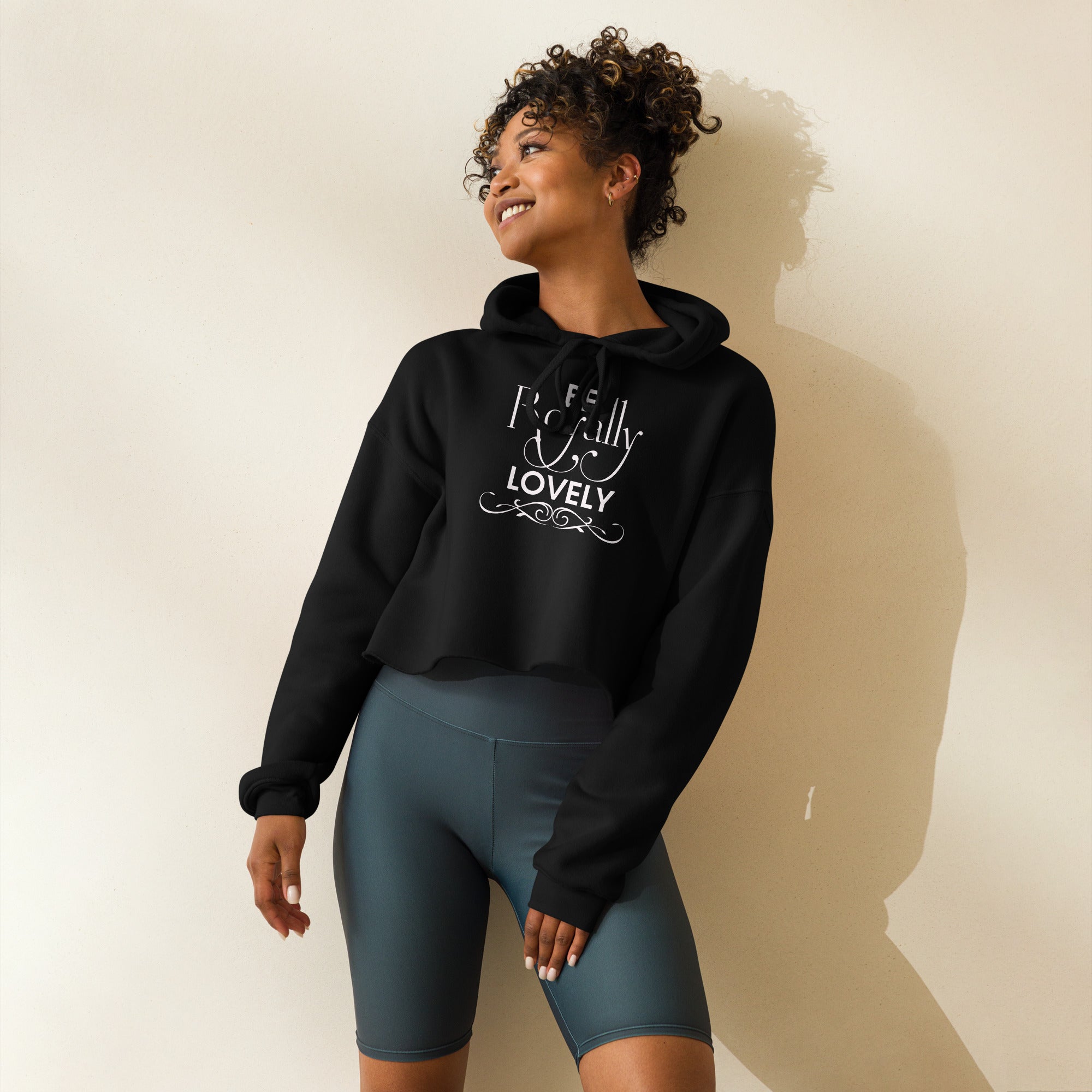 BE ROYALLY LOVELY - Women's Cropped Hoodie