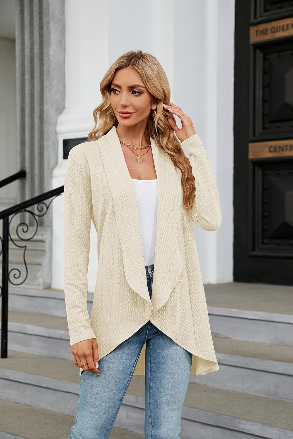 548463121